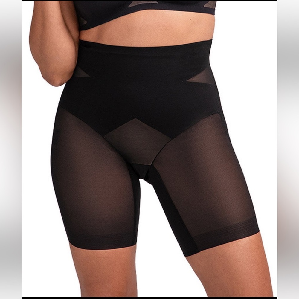 NWOT Honeylove Super Power Mid Waist Shorts